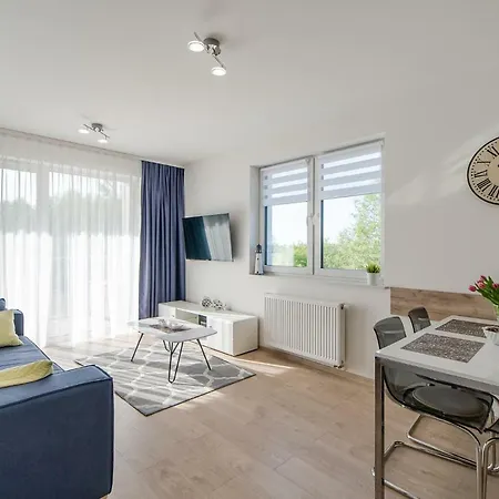 Lazar Apartman *